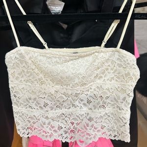 NWT UO lace crop top